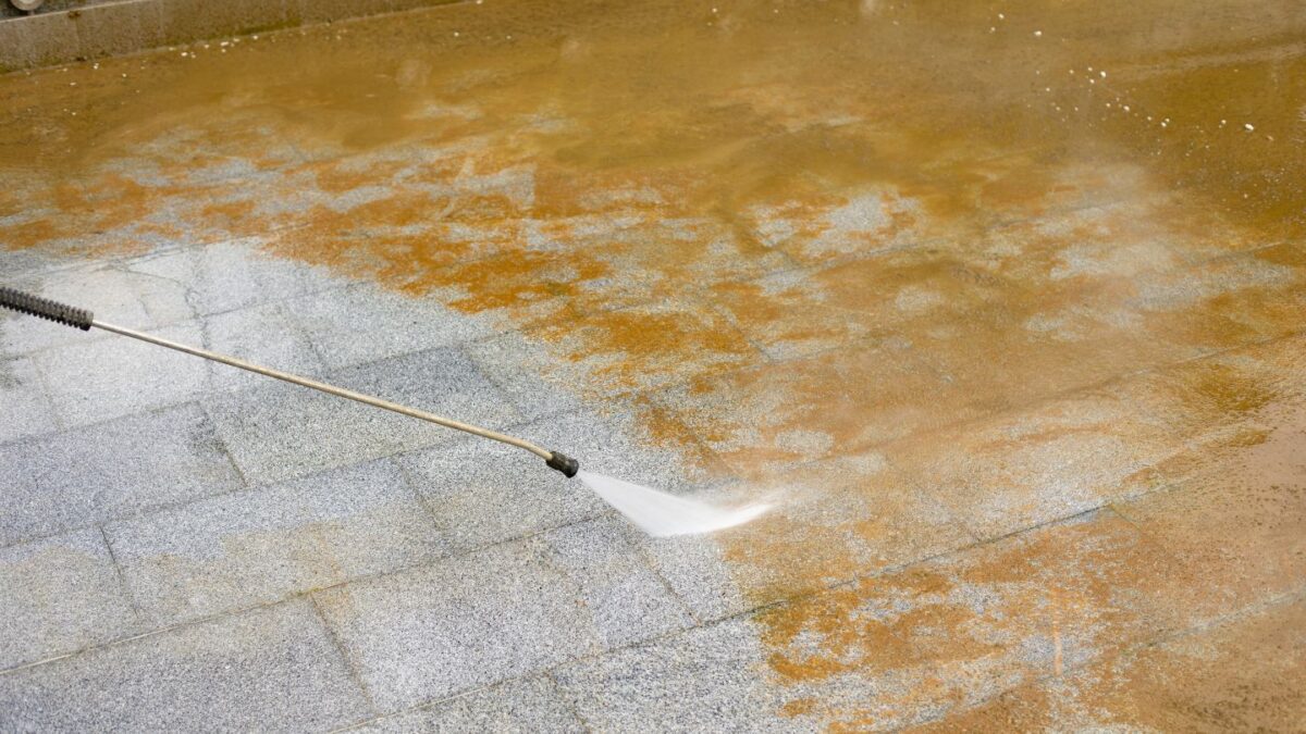 How Pressure Washing Can Remove Oil Stains From Your Driveway